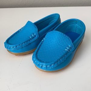 Toddler faux snake skin faux crocodile loafers